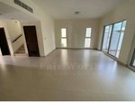 3 bedrooms Villa in International City, UAE No. 1005 - Image 6