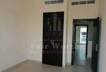 3 bedrooms Villa in International City, UAE No. 1006 - Image 2