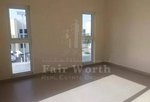3 bedrooms Villa in International City, UAE No. 1006 - Image 4