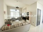 5 bedrooms Villa in Dubai, UAE No. 1010 - Image 15