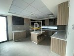 5 bedrooms Villa in Sharjah, UAE No. 10444 - Image 16