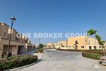 3 bedrooms Townhouse in Dubai Land, UAE No. 1157 - Image 2