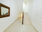 8 bedrooms Villa in Abu Dhabi, UAE No. 12184 - Image 7