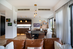 5 bedrooms Villa in Dubai, UAE No. 12185 - Image 9