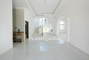 5 bedrooms Villa in Seih Al Ghubb, UAE No. 12233