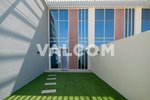 2 bedrooms Villa in Dubai Land, UAE No. 12870 - villa in Dubai