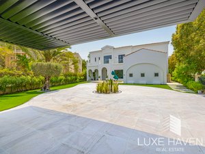 5 bedrooms Villa in Jumeirah Islands, UAE No. 12926