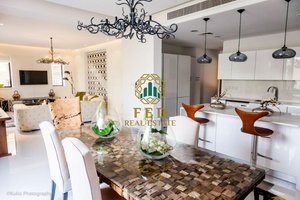 4 bedrooms Townhouse in Dubai Sports City, UAE No. 12962