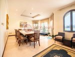 5 bedrooms Villa in Palm Jumeirah, UAE No. 13155 - Image 2