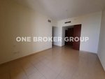 3 bedrooms Apartment in Dubai, UAE No. 1330 - Image 6