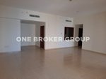 3 bedrooms Apartment in Dubai, UAE No. 1330 - Image 12