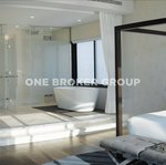 6 bedrooms Villa in Dubai, UAE No. 1332 - Image 8