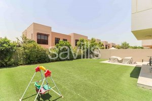 3 bedrooms Townhouse in Muwaileh, UAE No. 13382