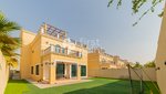 4 bedrooms Villa in Jumeirah Park, UAE No. 13531 - villa in Dubai