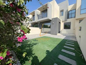 3 bedrooms Townhouse in Dubai Hills Estate, UAE No. 14666