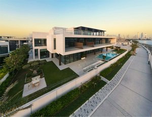 7 bedrooms Villa in Dubai Pearl, UAE No. 14987
