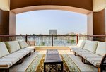 5 bedrooms Villa in Jumeirah Islands, UAE No. 15043 - villa in Dubai