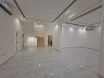 7 bedrooms Villa in Abu Dhabi, UAE No. 15101 - villa in Dubai