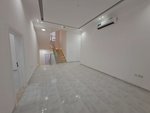 7 bedrooms Villa in Abu Dhabi, UAE No. 15101 - Image 3