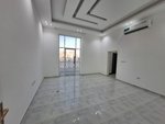 7 bedrooms Villa in Abu Dhabi, UAE No. 15101 - Image 5