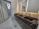 7 bedrooms Villa in Abu Dhabi, UAE No. 15101 - Image 17