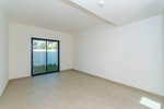 2 bedrooms Townhouse in Al Ghadeer, UAE No. 1514 - Image 2