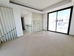 4 bedrooms Villa in Yas Island, UAE No. 15185 - Image 14