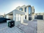 4 bedrooms Villa in Dubai Hills Estate, UAE No. 1528 - Image 2