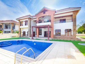 5 bedrooms Villa in Jumeirah Islands, UAE No. 15644