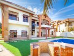 5 bedrooms Villa in Jumeirah Islands, UAE No. 15644 - Image 3