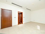5 bedrooms Villa in Jumeirah Islands, UAE No. 15644 - Image 22