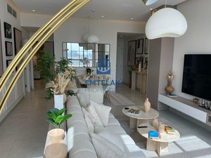 2 bedrooms Apartment in Dubai Land, UAE No. 16042