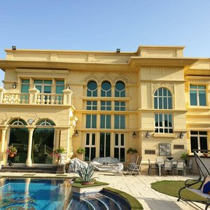 5 bedrooms Villa in Jumeirah Islands, UAE No. 1630