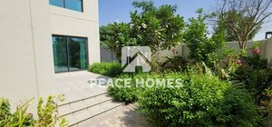 5 bedrooms Villa in Al Rahmaniya, UAE No. 16450