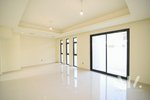3 bedrooms Townhouse in Dubai, UAE No. 16766 - Image 3