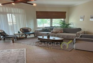 3 bedrooms Apartment in Palm Jumeirah, UAE No. 1697