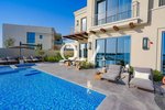 5 bedrooms Villa in Abu Dhabi, UAE No. 16983 - Image 20
