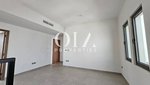 2 bedrooms Townhouse in Abu Dhabi, UAE No. 17095 - Image 10