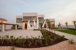 4 bedrooms Villa in Abu Dhabi, UAE No. 17140 - villa in Dubai