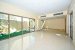 4 bedrooms Villa in Al Raha Gardens, UAE No. 17308 - Image 3