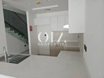 3 bedrooms Townhouse in Abu Dhabi, UAE No. 17363 - Image 5