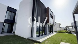 4 bedrooms Villa in Saadiyat Island, UAE No. 17448