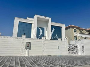 6 bedrooms Villa in Baniyas, UAE No. 17465
