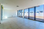 5 bedrooms Villa in Yas Island, UAE No. 17488 - Image 4