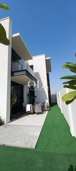 4 bedrooms Villa in Yas Island, UAE No. 17498 - Image 3