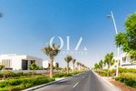 5 bedrooms Villa in Yas Island, UAE No. 17509 - villa in Dubai