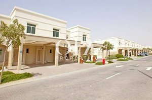 2 bedrooms Townhouse in Al Ghadeer, UAE No. 18490