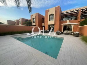 4 bedrooms Villa in Abu Dhabi, UAE No. 18517