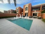 4 bedrooms Villa in Abu Dhabi, UAE No. 18517 - villa in Dubai