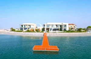 4 bedrooms Villa in Abu Dhabi, UAE No. 18522